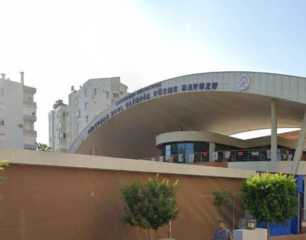 Muratpaşa Yetişkin Yüzme Kursu